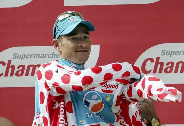 Thomas Voeckler (Frankreich Bouygues Telecom) im gepunkteten Trikot des besten Bergfahrers Radsport Herren Tour de France 2008, Straßenradsport, Straße, Rad Einzelbild 1. Etappe: Brest - Plumelec Freude,