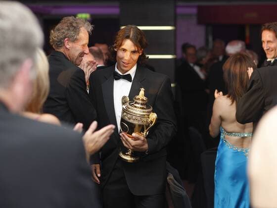 Rafael Nadal (Spanien), Wimbledon Sieger 2008, wird beim Championsdinner empfangen Tennis Herren All England Championships 2008, Grand Slam, ATP Tour, Champions Dinner, Championsdinner, Gala Gruppe Wimbledon London
