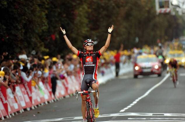 Luis Leon Sanchez (Spanien Caisse d Epargne) jubelt über den Gewinn der 7. Etappe der Tour de France 2008 -  Radsport Herren Tour de France 2008, Straßenradsport, Straße, Rad Einzelbild 7. Etappe: Brioude - Aurillac Freude,