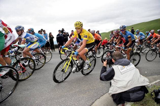 Kim Kirchen (Luxemburg Columbia) im Fokus eines Fotografen -  Radsport Herren Tour de France 2008, Straßenradsport, Straße, Rad Gruppe 9. Etappe: Toulouse - Bagneres de Bigorre