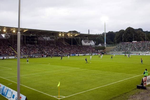 Fußball, Stadiongeschichte Wuppertaler SV Stadion am Zoo, Heimspielstätte des Wuppertaler SV Fußball 1. BL Herren 3. Liga 2008 2009, Test, Testspiel, Wuppertaler SV, WSV Totale Stadion am Zoo Wuppertal