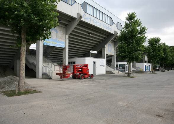 Bauarbeiten am Carl Benz Stadion in Mannheim - Heimspielstätte von Waldhof Mannheim - Die TSG 1899 Hoffenheim wird in der Hinrunde 2008 2009 ihre Heimspiele hier austragen Fußball 1. BL Herren Regionalliga Süd 2008 2009, Fotostory, Stadionstory Totale Carl Benz Stadion Mannheim