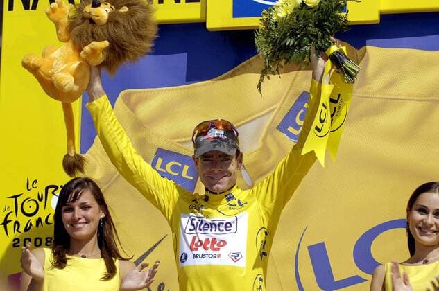 Cadel Evans (Australien Silence Lotto) nach der 12. Etappe der Tour de France 2008 im gelben Trikot -  Radsport Herren Tour de France 2008, Straßenradsport, Straße, Rad, Vdig Gruppe 12. Etappe: Lavelanet - Narbonne Freude,
