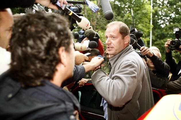 Tourdirektor Christian Prudhomme (Frankreich) stellt sich den Medien anlässlich der Dopingvorwürfe gegen Riccardo Ricco (Italien Saunier Duval Scott) -  Radsport Herren Tour de France 2008, Straßenradsport, Straße, Rad, Vdig Gruppe 12. Etappe: Lavelanet - Narbonne