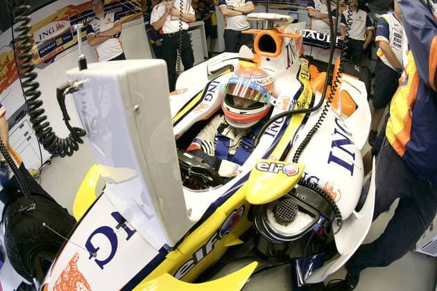 Nelson Piquet Jr. (Brasilien Renault) in seinem Boliden Motorsport Grand Prix Herren Großer Preis von Deutschland 2008, Formel 1 Weltmeisterschaft, F1, F, GP, WM, Training Einzelbild Hockenheimring Hockenheim