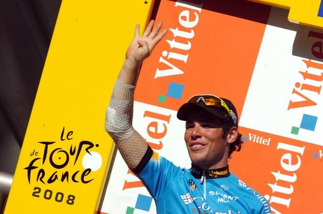 Mark Cavendish (Großbritannien Columbia) - Etappensieger der 13. Etappe auf der Tour de France 2008 -  Radsport Herren Tour de France 2008, Straße, Rad, Straßenradsport Einzelbild 13. Etappe: Narbonne - Nimes Freude,