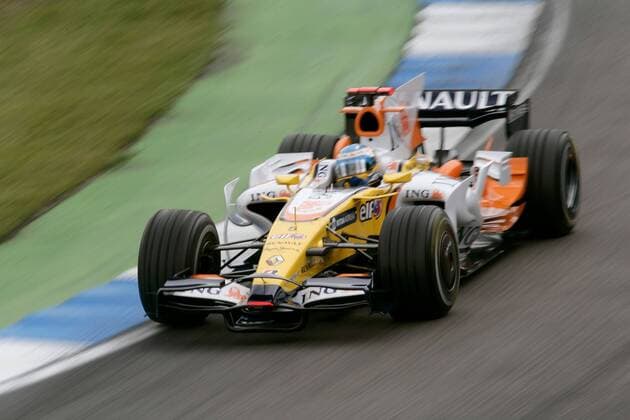 Fernando Alonso (Spanien Renault) in seinem Boliden Motorsport Grand Prix Herren Großer Preis von Deutschland 2008, Formel 1 Weltmeisterschaft, F1, F, GP, WM Einzelbild Hockenheimring Hockenheim Dynamik,