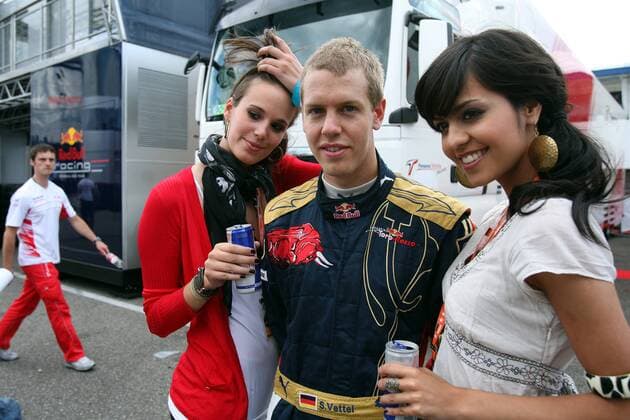 Sebastian Vettel (Deutschland Toro Rosso) und die Red Bull Formula Unas -  Motorsport Grand Prix Herren Großer Preis von Deutschland 2008, Formel 1 Weltmeisterschaft, F1, F, GP, WM Gruppe Hockenheimring Hockenheim