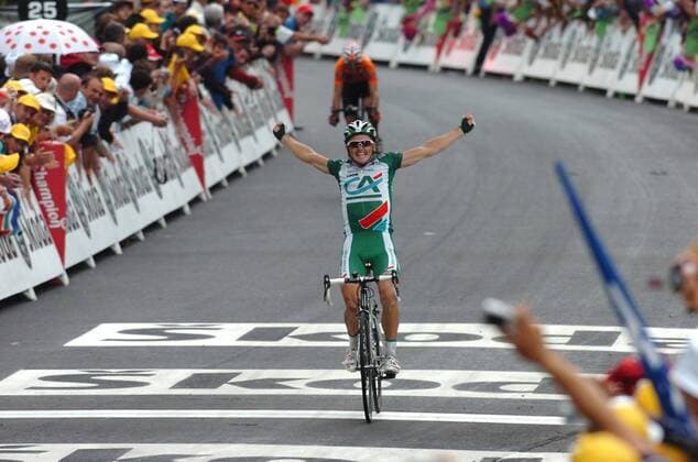 Simon Gerrans (Australien Credit Agricole) gewinnt die 15. Etappe der Tour de France 2008 -  Radsport Herren Tour de France 2008, Straße, Rad, Straßenradsport Einzelbild 15. Etappe: Embrun - Prato Nevoso Freude,