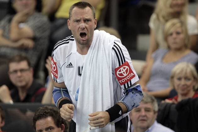 Christian Schwarzer (Deutschland) versucht zu motivieren Handball Länderspiel Herren Freundschaftsspiel 2008, Test, Testspiel, Nationalteam Einzelbild Stuttgart