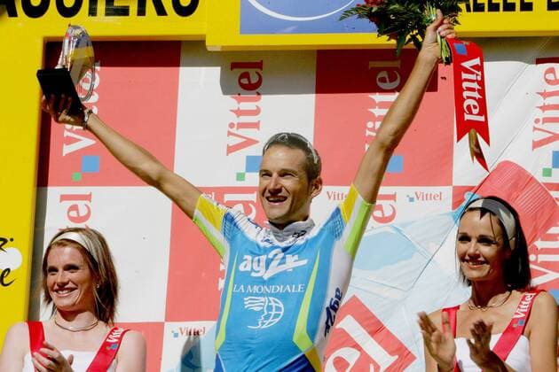 Siegerehrung: Cyril Dessel (Frankreich AG2R) gewinnt die 16. Etappe der Tour de France 2008 -  Radsport Herren Tour de France 2008, Rad, Straße, Straßenradsport, Gruppe 16. Etappe: Cuneo - Jausiers Freude,