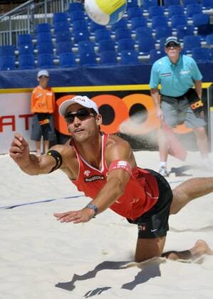 Jan Schnider (Schweiz) -  Beachvolleyball Herren Swatch FIVB World Tour 2008, Beach, Grand Slam Einzelbild Gstaad Dynamik,