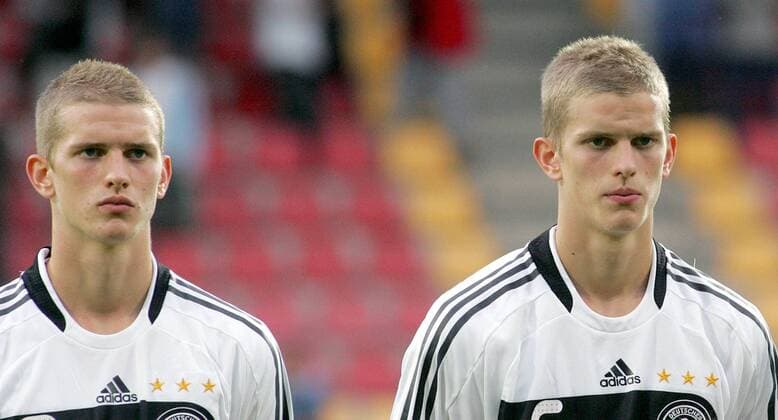 Lars (li.) und Sven Bender (beide Deutschland U19) -  Fußball EM Herren Junioren U19 EM 2008, U 19, Länderspiel, Nationalteam, Nationaltrikot Gruppe Pribram