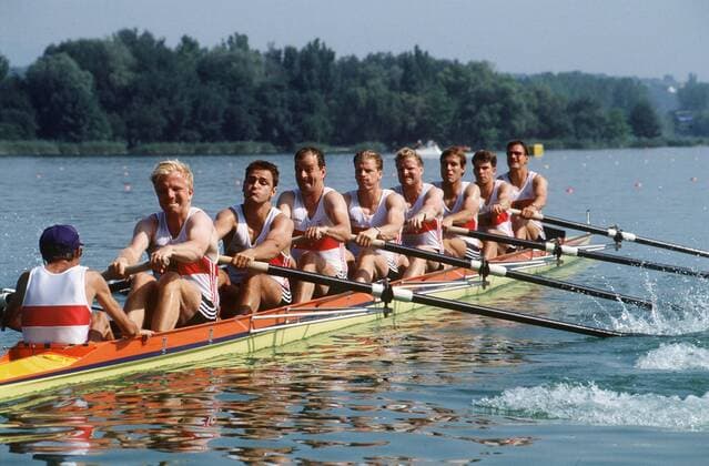 Deutschlandachter mit Steuermann während der Olympischen Spiele 1992 in Barcelona: Roland Baar, Armin Eichholz, Detlef Kirchhoff, Manfred Klein, Bahne Rabe, Frank Richter, Hans Sennewald, Thorsten Streppelhoff, Ansgar Wessling Rudern OS Sommer Herren Olympische Spiele 1992, Sommerspiele, Achter, 8er, 8 er Gruppe Barcelona Anstrengung, Kampf,