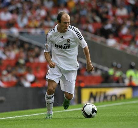 Arjen Robben (Real Madrid) am Ball Fußball Herren Emirates Cup 2008, Test, Testspiel, Primera Division 2008 2009, 1. Spanische Liga, Real Madrid CF, Einzelbild London