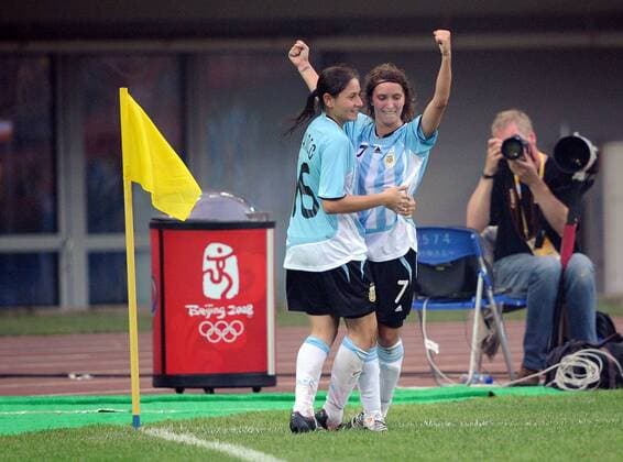 Ludmila Manicler (re.) und Maria Blanco (beide Argentinien) - Torjubel - Fußball OS Sommer Damen Olympische Spiele Peking 2008, Sommerspiele, Länderspiel, Frauen, Frauenfußball Gruppe Tianjin