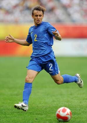 Rafinha (Brasilien) am Ball - Fußball OS Sommer Herren Olympische Spiele Beijing 2008, Sommerspiele, Länderspiel, Nationalteam, Olympiateam, Nationaltrikot Einzelbild Shenyang