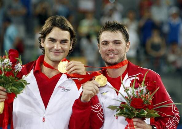 Roger Federer (li.) und Stanislas Wawrinka (beide Schweiz) - Olympiasieger 2008 im Tennis Doppel Tennis OS Sommer Herren Olympische Spiele Peking 2008, Sommerspiele, Gruppe Peking