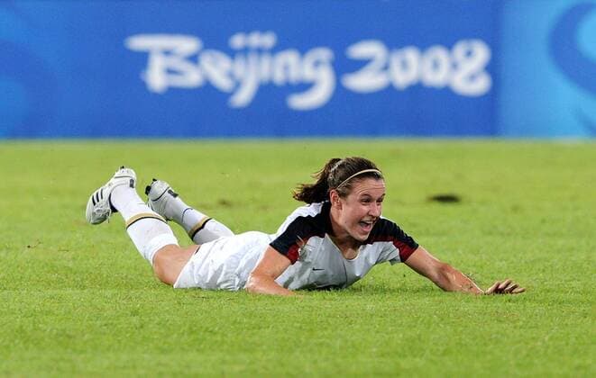 Heather O Reilly (USA) - Torjubel - Fußball OS Sommer Damen Olympische Sommerspiele Peking 2008, Spiele, Länderspiel, Nationalmannschaft, Nationaltrikot Einzelbild Peking Freude,