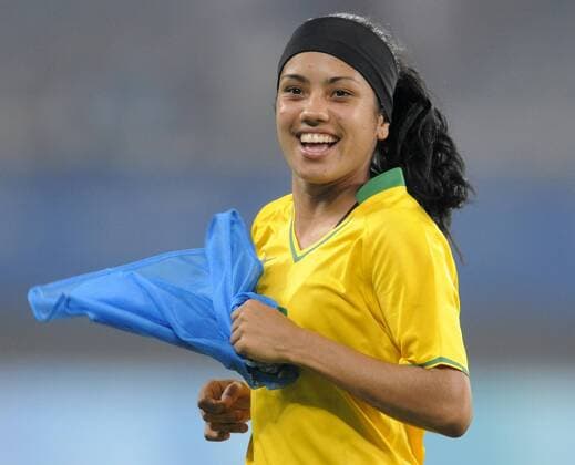 Maurine (Brasilien) - Schlussjubel - Fußball OS Sommer Damen Olympische Spiele Peking 2008, Sommerspiele, Länderspiel, Nationalmannschaft, Nationaltrikot Einzelbild Shanghai Freude,