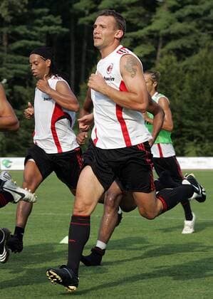 Andriy Shevchenko (re.) und Ronaldinho (beide AC Mailand) - Lauftraining - Fußball Herren Serie A 2008 2009, 1. Liga, Milan, Training Gruppe Mailand