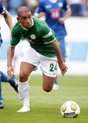 Ashkan Dejagah (Wolfsburg) am Ball Fußball 1. BL Herren Saison 2008 2009, VfL Wolfsburg Einzelbild Bochum