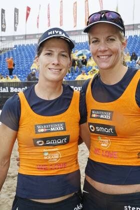 Stephanie Pohl (re.) und Okka Rau (beide Deutschland) Beachvolleyball LM Damen Deutsche Smart Meisterschaft 2008, DM, Beach Gruppe Timmendorf, Timmendorfer Strand