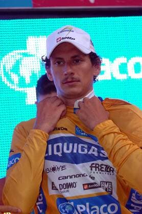 Filippo Pozzato (Italien Liquigas) gewinnt beim Prolog der Vuelta 2008 mit seinem Team das Mannschaftszeitfahren und übernimmt das gelbe Trikot des Gesamtführenden -  Radsport Herren Vuelta a Espana 2008, Spanienrundfahrt, Straßenradsport, Straße, Rad, Prolog, Zeitfahren Einzelbild 1. Etappe: Granada