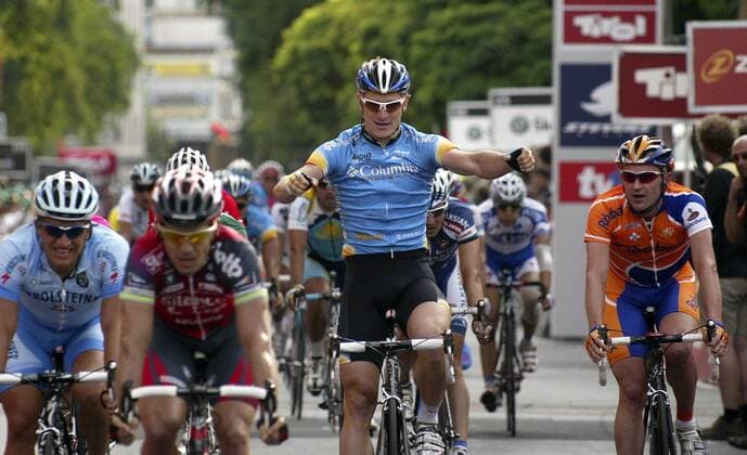 Andre Greipel (Deutschland Columbia) gewinnt die vierte Etappe der Deutschland Tour 2008 Radsport Herren Deutschland Tour 2008, Deutschlandtour, ProTour, Straßenradsport, Straße, Rad Gruppe 4.Etappe: Wiesloch - Mainz Begeisterung, Freude,