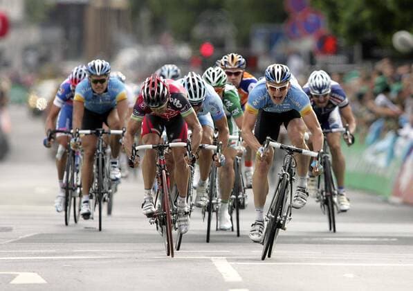 Andre Greipel (Deutschland Columbia, re.) gegen Robbie McEwen (Australien Silence Lotto) Radsport Herren Deutschland Tour 2008, Deutschlandtour, ProTour, Straßenradsport, Straße, Rad Gruppe 4.Etappe: Wiesloch - Mainz Dynamik,