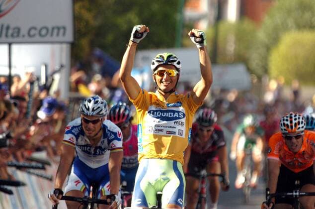 Daniele Bennati (Italien Liquigas) gewinnt die vierte Etappe der Spanienrundfahrt 2008 -  Radsport Herren Vuelta a Espana 2008, Spanienrundfahrt, Straßenradsport, Straße, Rad Gruppe 4. Etappe: Cordoba - Puertollano Begeisterung, Freude,