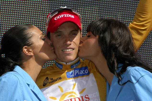 Sylvain Chavanel (Frankreich Cofidis) bekommt nach der 6. Etappe der Vuelta a Espana 2008 das gelbe Trikot -  Radsport Herren Vuelta a Espana 2008, Spanienrundfahrt, Straßenradsport, Straße, Rad Gruppe 6. Etappe: Ciudad Real - Toledo
