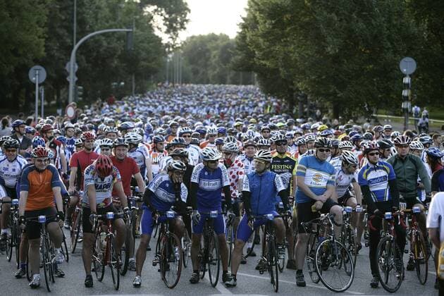 Starterfeld des Jedermannrennens der Vattenfall Cyclassics 2008 Radsport Herren Vattenfall Cyclassics 2008, Straßenradsport, Straße, Rad, Jedermannrennen, Jedermann Rennen, Vdig Totale Hamburg Masse,