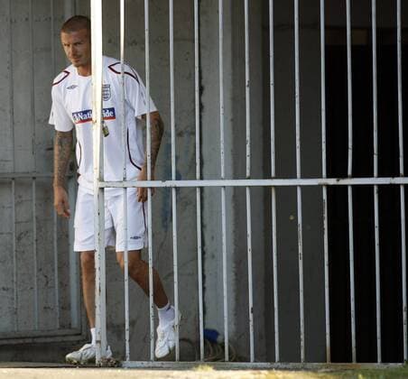 David Beckham (England) - EDITORIAL USE ONLY. No use with unauthorised audio, video, data, fixture lists, club league logos or live services. Online in-match use limited to 120 images, no video emulation. No use in betting, games or single club league player publications. Fußball Herren Nationalteam 2008, England, Training Einzelbild Zagreb