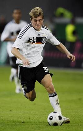 Toni Kroos (Deutschland U21) Fußball Länderspiel Herren U 21 EM Quali, 2008 Nationalteam, Nationaltrikot Einzelbild Duisburg Dynamik,