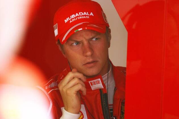 Kimi Räikkönen (Finnland Ferrari) skeptisch -  Motorsport Grand Prix Herren Großer Preis von Italien 2008, Formel 1 Weltmeisterschaft, F1, F, GP, WM Porträt Monza Nachdenklichkeit,
