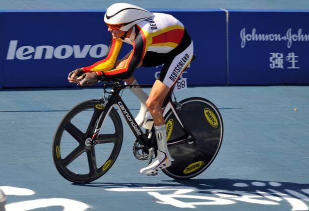 Michael Teuber (Deutschland) -  Behindertensport Herren Paralympics 2008, Sommer, Spiele, Sommerspiele, Behinderung, Radsport, Nationaltrikot Einzelbild Peking