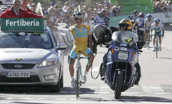 Alberto Contador (Spanien Astana) gewinnt die 14. Etappe der Spanienrundfahrt 2008 -  - NOxONLINExUSE Radsport Herren Vuelta a Espana 2008, Spanienrundfahrt, Straßenradsport, Straße, Rad Gruppe 14. Etappe: Oviedo - Fuentes de Invierno