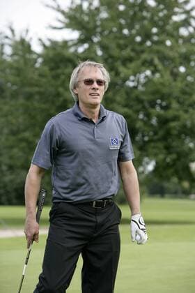 Teammanager Bernd Wehmeyer (HSV) spielt Golf Fußball 1. BL Herren HSV Golf Open 2008, Prominentengolf, Saison 2009, Mannschaft, Hamburger SV Einzelbild Prisdorf