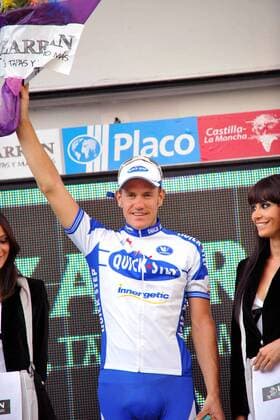 Wouter Weylandt (Belgien Quick Step, 2.v.li.) gewinnt die 17. Etappe der Spanienrundfahrt 2008 -  Radsport Herren Vuelta a Espana 2008, Spanienrundfahrt, Straßenradsport, Straße, Rad, Einzelbild 17. Etappe: Zamora - Valladolid Freude,