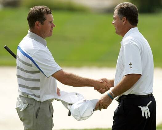 Lee Westwood (England Team Europa, li.) und Kenny Perry (Team USA) -  (LOU2008091913) Golf Herren Ryder Cup 2008, Rydercup Gruppe Louisville