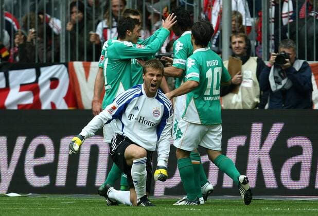 Torjubel Bremen - Torwart Michael Rensing (Bayern) wütend Fußball 1. BL Herren Saison 2008 2009, FC Bayern München - SV Werder Bremen 2:5 Gruppe München Freude, Wut,