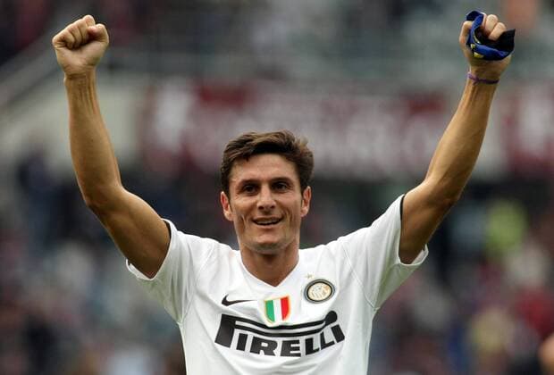 Javier Zanetti (Inter Mailand) - Schlussjubel -  Fußball 2. BL Herren Serie A 2008 2009, 1. Italienische Liga, FC Internazionale Mailand Einzelbild Turin Freude,