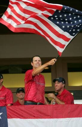 Kapitän Paul Azinger (Team USA) feiert den Ryder Cup Sieg 2008 -  (LOU20080912113) Golf Herren Ryder Cup 2008, Rydercup Einzelbild Louisville Freude,