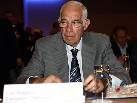 Trainer Luis Aragones (Spanien Fenerbahce Istanbul) während der UEFA Konferenz der europäischen Nationaltrainer 2008 in Wien -  Fußball Herren UEFA Konferenz europäischer Nationaltrainer 2008, Tagung, Versammlung, Kongress Einzelbild Wien