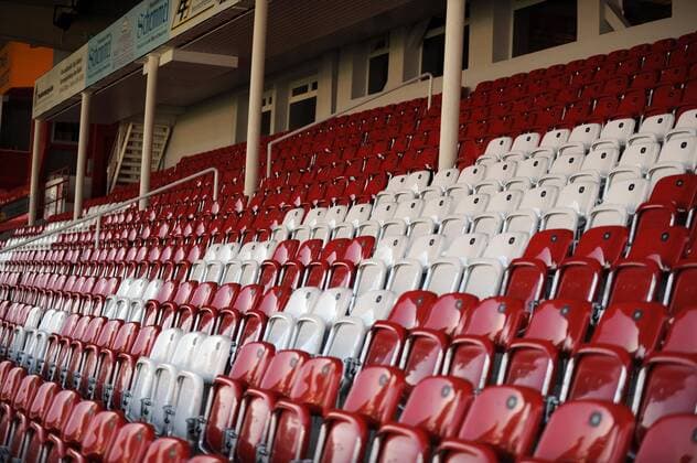 Sitzplätze im Stadion der Freundschaft, Heimspielstätte von Energie Cottbus Fußball 1. BL Herren Saison 2008 2009, FC Energie Cottbus Totale Cottbus Leere,