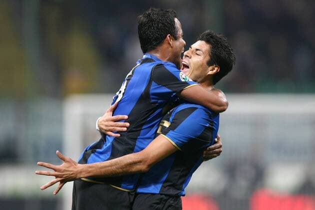 Julio Cruz (re.) und Mancini (beide Inter Mailand) - Torjubel -  Fußball Herren Serie A 2008 2009, 1. Italienische Liga, FC Internazionale Mailand Gruppe Mailand Begeisterung, Freude,