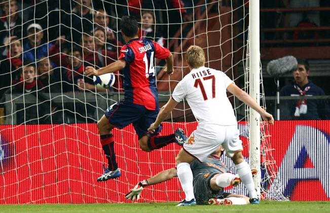 Giuseppe Sculli (CFC Genoa, li.) erzielt das 1:0 -  Fußball Herren Serie A 2008 2009, 1. Italienische Liga, FC Genua 1893 - AS Rom 3:1 Gruppe Roma Genua Dynamik,