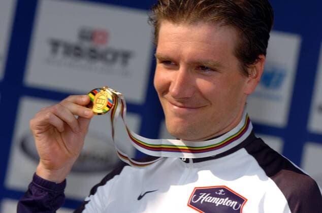 David Zabriskie (USA) mit Bronzemedaille bei der Siegerehrung Einzelzeitfahren bei der WM 2008 -  Radsport WM Herren WM 2008, Rad, Straße, Straßenradsport, Zeitfahren, Einzelzeitfahren Porträt Varese Freude,