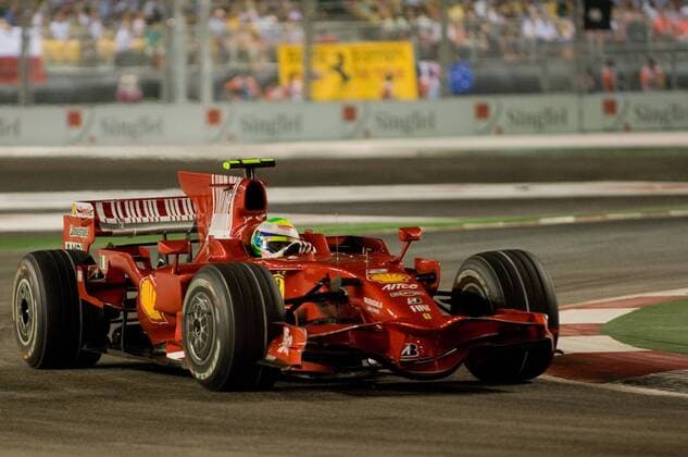 Felipe Massa (Brasilien Ferrari) in seinem Boliden Motorsport Grand Prix Herren Großer Preis von Singapur 2008, Formel 1 Weltmeisterschaft, F1, F, GP, WM, Training, Einzelbild Singapur
